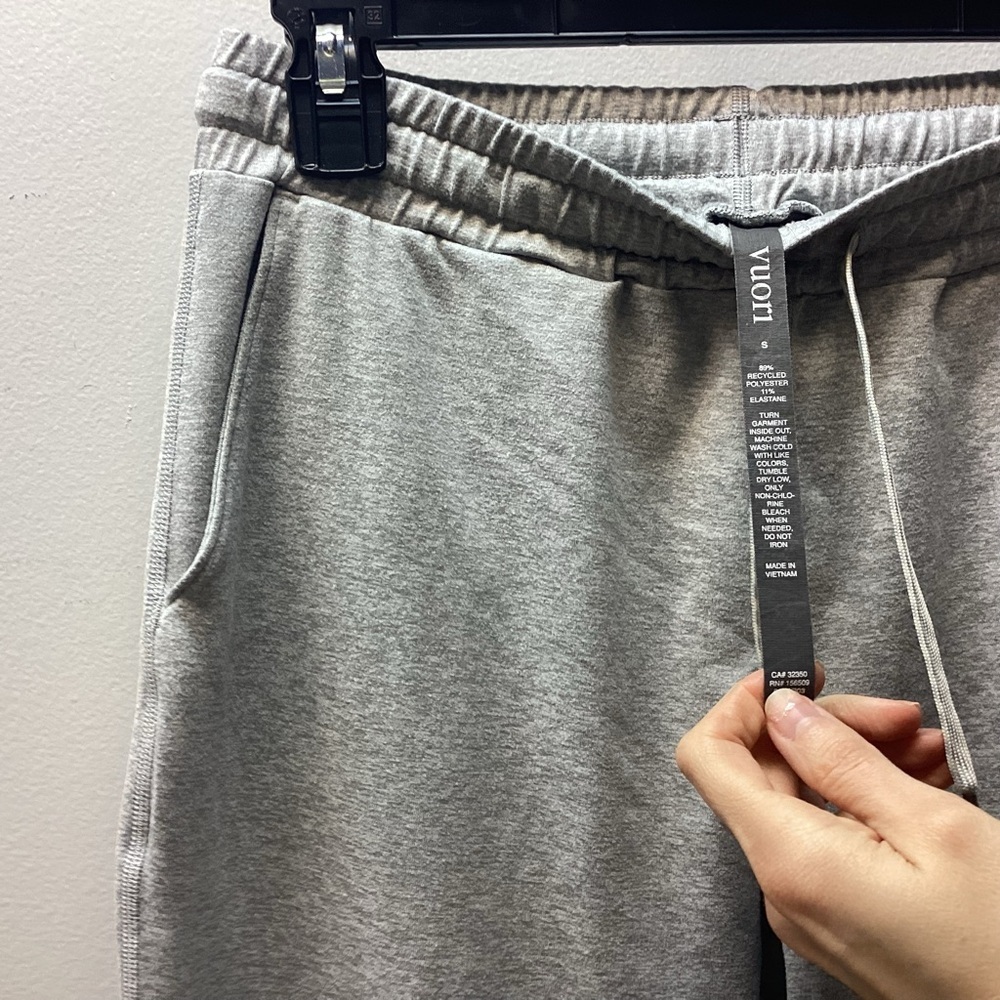 Vuori Performance Joggers - Picture 3 of 4
